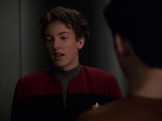 extant_StarTrek_VOY_7x19-Q2_1516.jpg