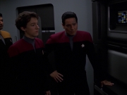 Filename=extant_StarTrek_VOY_7x19-Q2_1539.jpg
Filesize=107KiB
Dimensions=1200x900
Date added=Jan 16, 2020 extant_StarTrek_VOY_7x19-Q2_1539.jpg