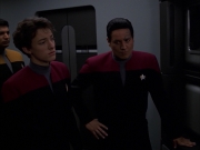 Filename=extant_StarTrek_VOY_7x19-Q2_1540.jpg
Filesize=104KiB
Dimensions=1200x900
Date added=Jan 16, 2020 extant_StarTrek_VOY_7x19-Q2_1540.jpg