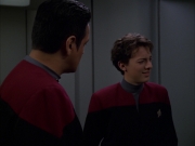 Filename=extant_StarTrek_VOY_7x19-Q2_1581.jpg
Filesize=110KiB
Dimensions=1200x900
Date added=Jan 16, 2020 extant_StarTrek_VOY_7x19-Q2_1581.jpg