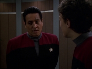 Filename=extant_StarTrek_VOY_7x19-Q2_1587.jpg
Filesize=117KiB
Dimensions=1200x900
Date added=Jan 16, 2020 extant_StarTrek_VOY_7x19-Q2_1587.jpg