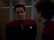 Filename=extant_StarTrek_VOY_7x19-Q2_1589.jpg
Filesize=112KiB
Dimensions=1200x900
Date added=Jan 16, 2020 extant_StarTrek_VOY_7x19-Q2_1589.jpg