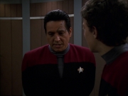 Filename=extant_StarTrek_VOY_7x19-Q2_1590.jpg
Filesize=109KiB
Dimensions=1200x900
Date added=Jan 16, 2020 extant_StarTrek_VOY_7x19-Q2_1590.jpg