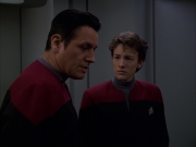 Filename=extant_StarTrek_VOY_7x19-Q2_1602.jpg
Filesize=107KiB
Dimensions=1200x900
Date added=Jan 16, 2020 extant_StarTrek_VOY_7x19-Q2_1602.jpg