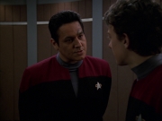 Filename=extant_StarTrek_VOY_7x19-Q2_1607.jpg
Filesize=112KiB
Dimensions=1200x900
Date added=Jan 16, 2020 extant_StarTrek_VOY_7x19-Q2_1607.jpg
