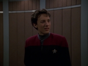 Filename=extant_StarTrek_VOY_7x19-Q2_1621.jpg
Filesize=112KiB
Dimensions=1200x900
Date added=Jan 16, 2020 extant_StarTrek_VOY_7x19-Q2_1621.jpg