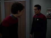 Filename=extant_StarTrek_VOY_7x19-Q2_1642.jpg
Filesize=116KiB
Dimensions=1200x900
Date added=Jan 16, 2020 extant_StarTrek_VOY_7x19-Q2_1642.jpg
