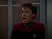 Filename=extant_StarTrek_VOY_7x19-Q2_1648.jpg
Filesize=112KiB
Dimensions=1200x900
Date added=Jan 16, 2020 extant_StarTrek_VOY_7x19-Q2_1648.jpg