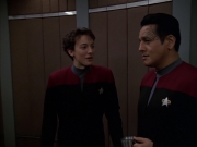 Filename=extant_StarTrek_VOY_7x19-Q2_1701.jpg
Filesize=111KiB
Dimensions=1200x900
Date added=Jan 16, 2020 extant_StarTrek_VOY_7x19-Q2_1701.jpg