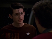 Filename=extant_StarTrek_VOY_7x19-Q2_1764.jpg
Filesize=114KiB
Dimensions=1200x900
Date added=Jan 16, 2020 extant_StarTrek_VOY_7x19-Q2_1764.jpg