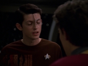 Filename=extant_StarTrek_VOY_7x19-Q2_1778.jpg
Filesize=116KiB
Dimensions=1200x900
Date added=Jan 16, 2020 extant_StarTrek_VOY_7x19-Q2_1778.jpg