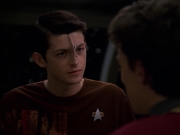 Filename=extant_StarTrek_VOY_7x19-Q2_1794.jpg
Filesize=109KiB
Dimensions=1200x900
Date added=Jan 16, 2020 extant_StarTrek_VOY_7x19-Q2_1794.jpg