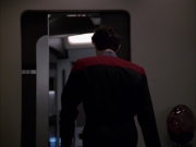 Filename=extant_StarTrek_VOY_7x19-Q2_1943.jpg
Filesize=105KiB
Dimensions=1200x900
Date added=Jan 16, 2020 extant_StarTrek_VOY_7x19-Q2_1943.jpg