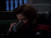 Filename=extant_StarTrek_VOY_7x19-Q2_1951.jpg
Filesize=97KiB
Dimensions=1200x900
Date added=Jan 16, 2020 extant_StarTrek_VOY_7x19-Q2_1951.jpg