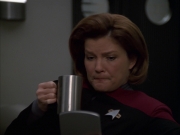 Filename=extant_StarTrek_VOY_7x19-Q2_1984.jpg
Filesize=112KiB
Dimensions=1200x900
Date added=Jan 16, 2020 extant_StarTrek_VOY_7x19-Q2_1984.jpg