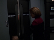 Filename=extant_StarTrek_VOY_7x19-Q2_2145.jpg
Filesize=100KiB
Dimensions=1200x900
Date added=Jan 16, 2020 extant_StarTrek_VOY_7x19-Q2_2145.jpg
