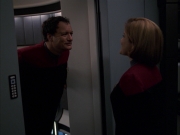 extant_StarTrek_VOY_7x19-Q2_2148.jpg