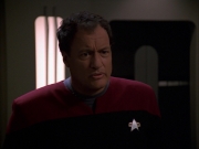 extant_StarTrek_VOY_7x19-Q2_2287.jpg