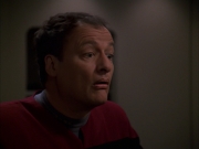 extant_StarTrek_VOY_7x19-Q2_2312.jpg