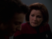 Filename=extant_StarTrek_VOY_7x19-Q2_2411.jpg
Filesize=96KiB
Dimensions=1200x900
Date added=Jan 16, 2020 extant_StarTrek_VOY_7x19-Q2_2411.jpg