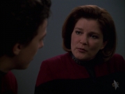 Filename=extant_StarTrek_VOY_7x19-Q2_2438.jpg
Filesize=90KiB
Dimensions=1200x900
Date added=Jan 16, 2020 extant_StarTrek_VOY_7x19-Q2_2438.jpg