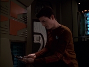 Filename=extant_StarTrek_VOY_7x19-Q2_2549.jpg
Filesize=137KiB
Dimensions=1200x900
Date added=Jan 16, 2020 extant_StarTrek_VOY_7x19-Q2_2549.jpg