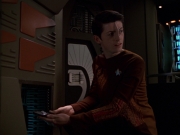 Filename=extant_StarTrek_VOY_7x19-Q2_2555.jpg
Filesize=135KiB
Dimensions=1200x900
Date added=Jan 16, 2020 extant_StarTrek_VOY_7x19-Q2_2555.jpg