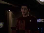 extant_StarTrek_VOY_7x19-Q2_2594.jpg