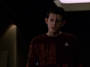 Filename=extant_StarTrek_VOY_7x19-Q2_2648.jpg
Filesize=101KiB
Dimensions=1200x900
Date added=Jan 16, 2020 extant_StarTrek_VOY_7x19-Q2_2648.jpg