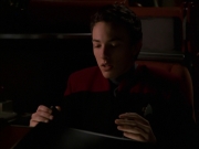 extant_StarTrek_VOY_7x19-Q2_2667.jpg