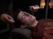 extant_StarTrek_VOY_7x19-Q2_2902.jpg
