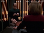 extant_StarTrek_VOY_7x19-Q2_2911.jpg