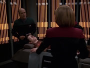 extant_StarTrek_VOY_7x19-Q2_2913.jpg