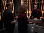 extant_StarTrek_VOY_7x19-Q2_2923.jpg