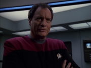 extant_StarTrek_VOY_7x19-Q2_2949.jpg