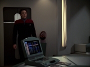 Filename=extant_StarTrek_VOY_7x19-Q2_3389.jpg
Filesize=126KiB
Dimensions=1200x900
Date added=Jan 16, 2020 extant_StarTrek_VOY_7x19-Q2_3389.jpg
