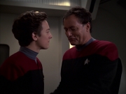Filename=extant_StarTrek_VOY_7x19-Q2_3527.jpg
Filesize=112KiB
Dimensions=1200x900
Date added=Jan 16, 2020 extant_StarTrek_VOY_7x19-Q2_3527.jpg