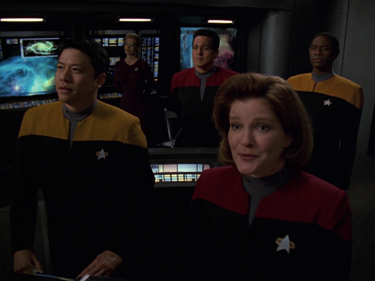 extant_StarTrek_VOY_7x20-AuthorAuthor_0280.jpg