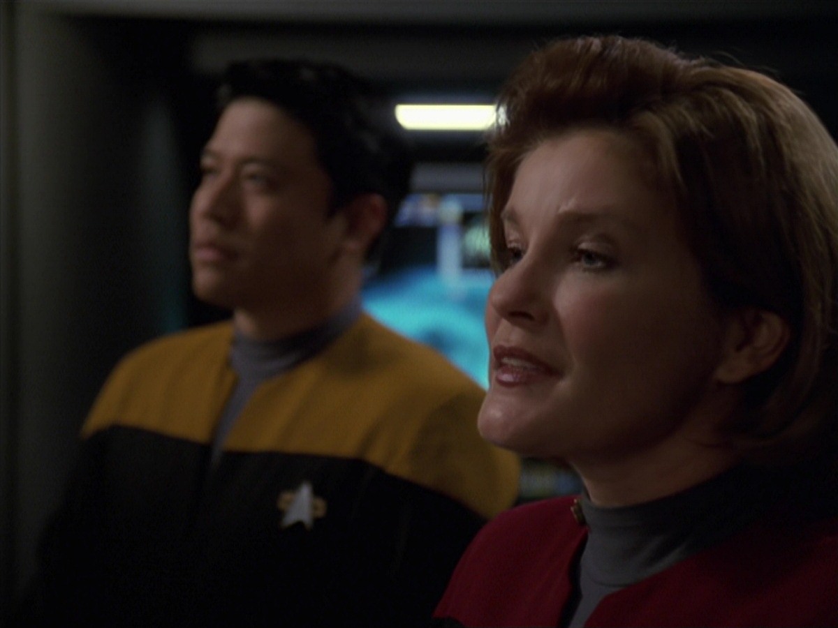 extant_StarTrek_VOY_7x20-AuthorAuthor_0347.jpg