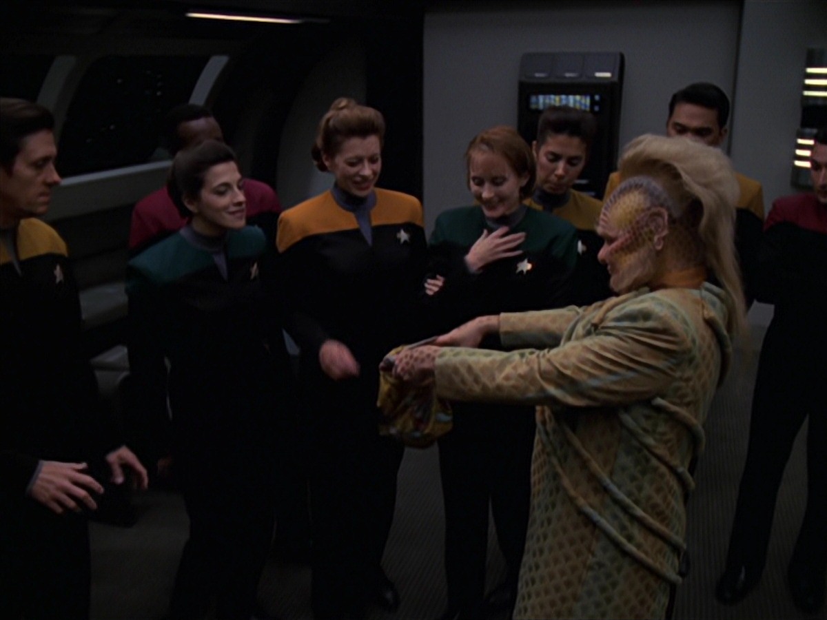 extant_StarTrek_VOY_7x20-AuthorAuthor_0375.jpg