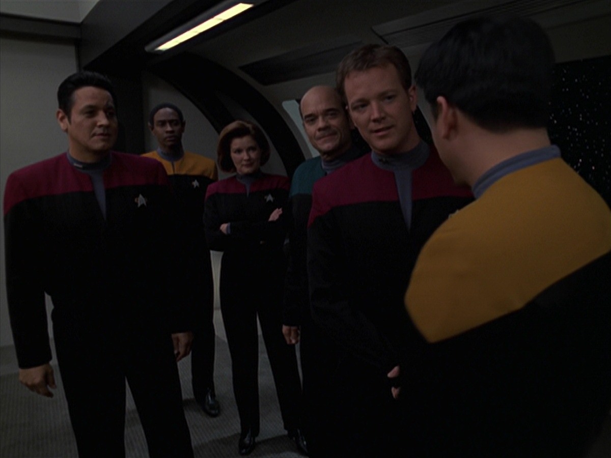 extant_StarTrek_VOY_7x20-AuthorAuthor_0382.jpg