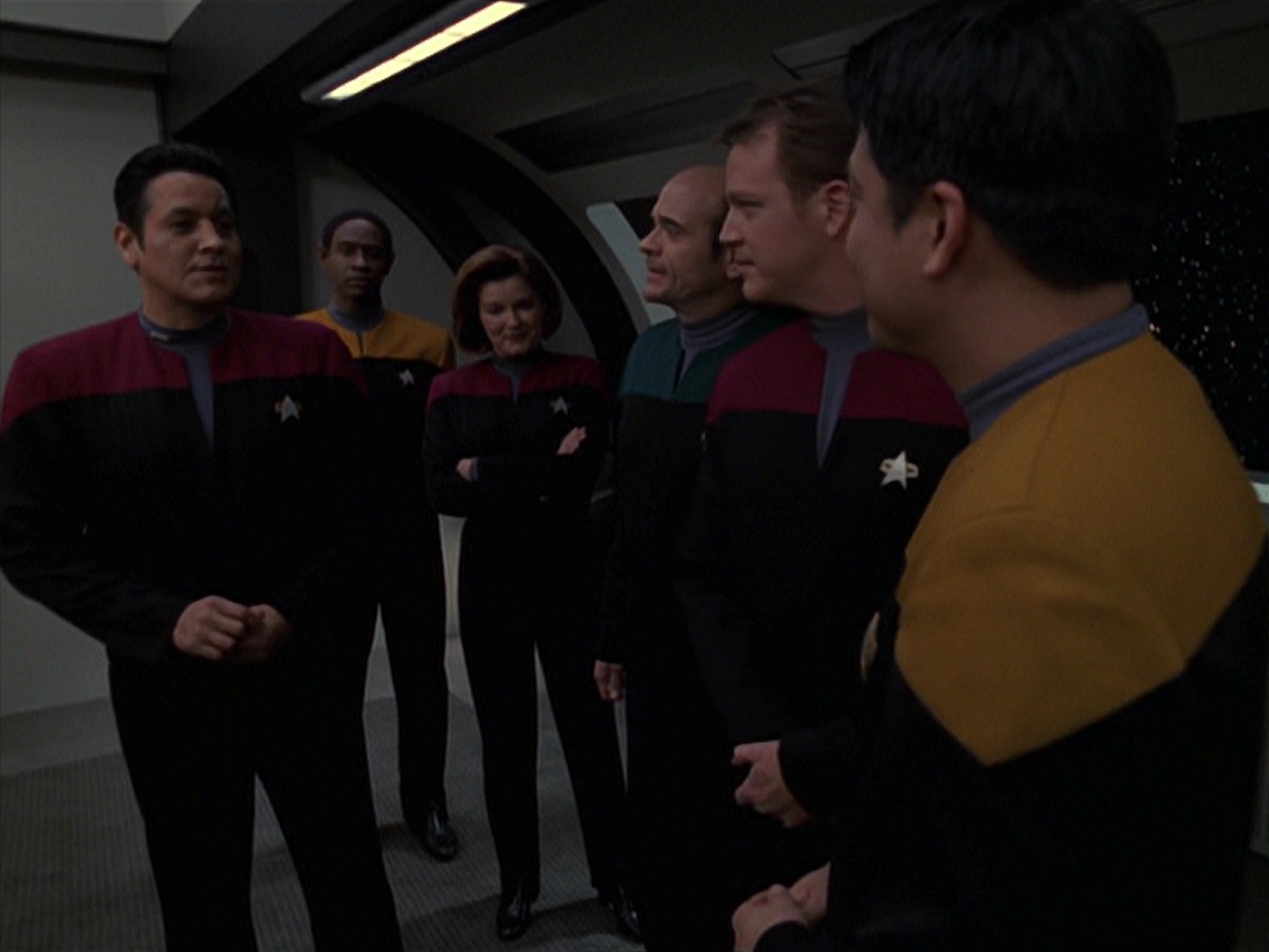 extant_StarTrek_VOY_7x20-AuthorAuthor_0386.jpg