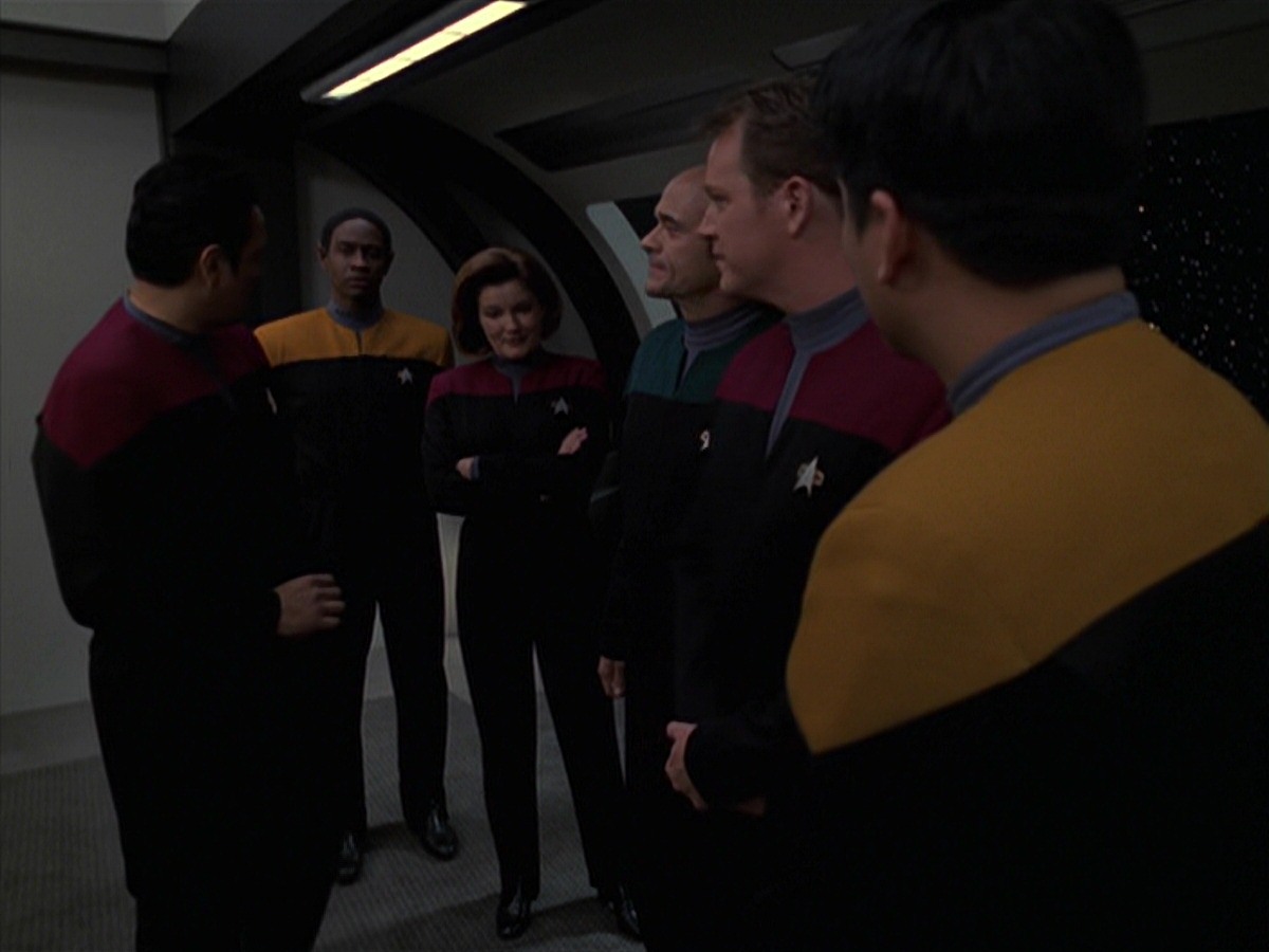 extant_StarTrek_VOY_7x20-AuthorAuthor_0388.jpg