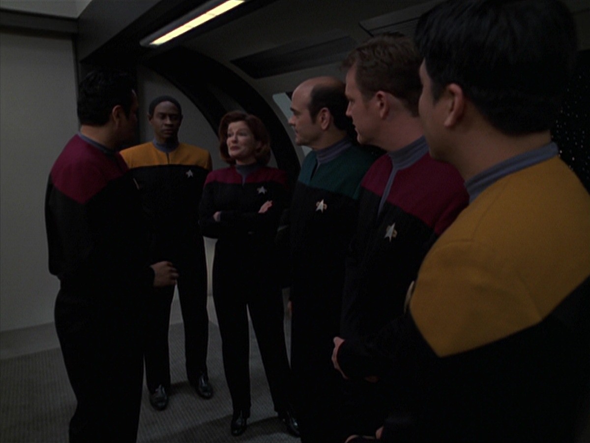 extant_StarTrek_VOY_7x20-AuthorAuthor_0390.jpg