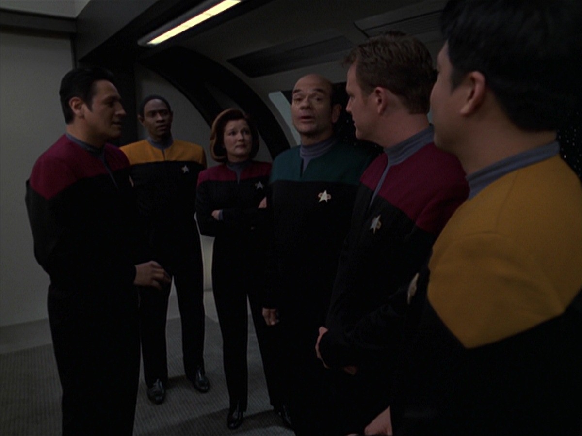 extant_StarTrek_VOY_7x20-AuthorAuthor_0392.jpg