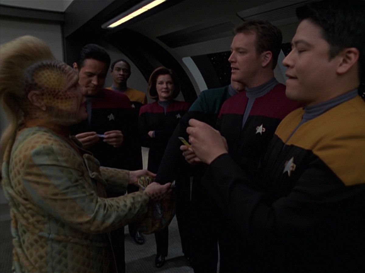 extant_StarTrek_VOY_7x20-AuthorAuthor_0405.jpg