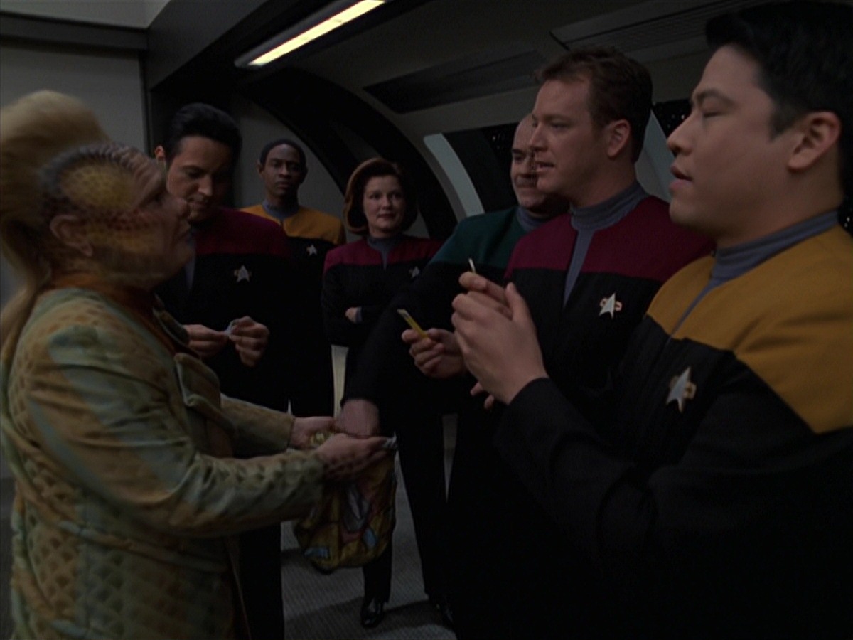extant_StarTrek_VOY_7x20-AuthorAuthor_0406.jpg