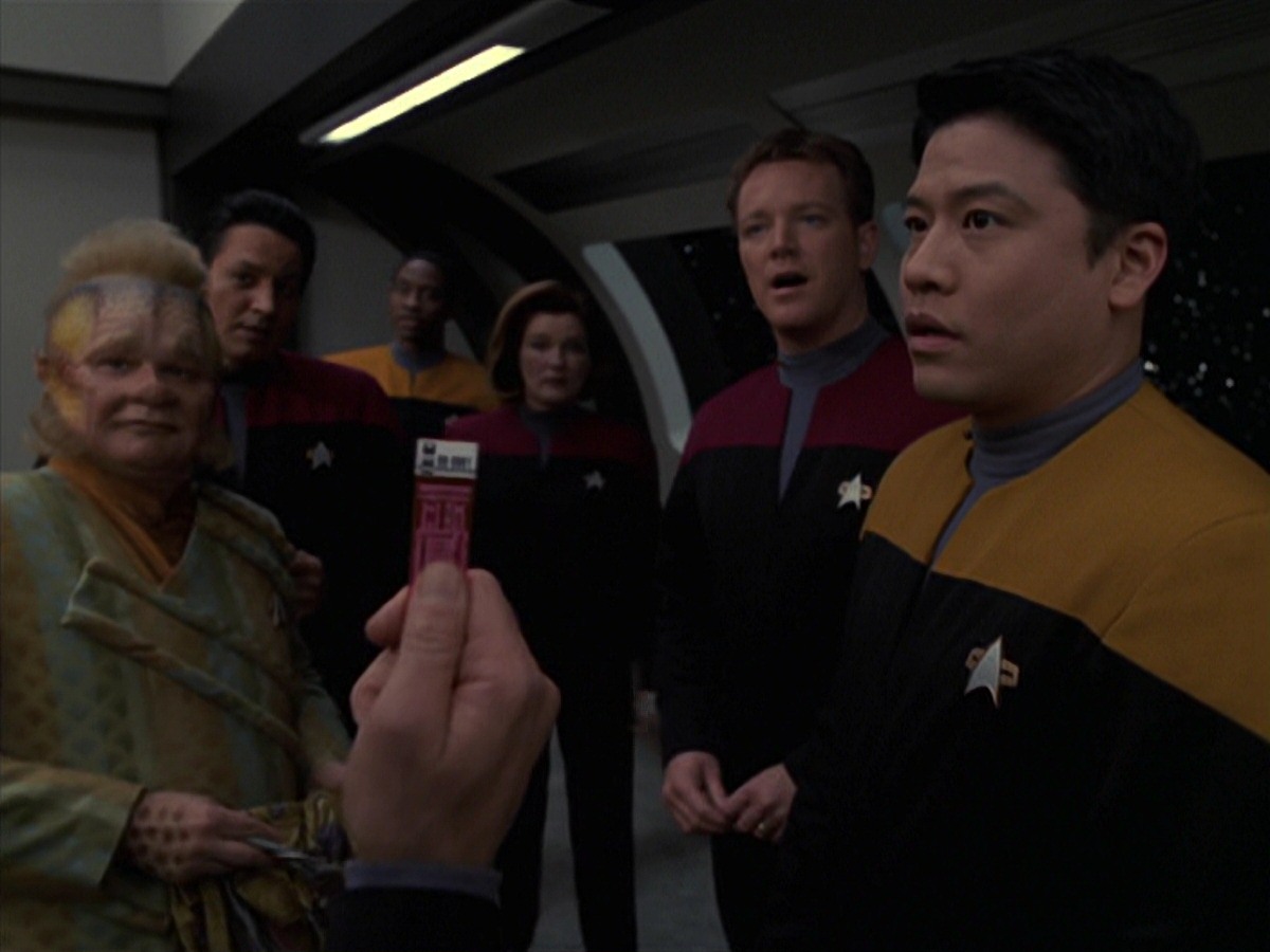 extant_StarTrek_VOY_7x20-AuthorAuthor_0422.jpg
