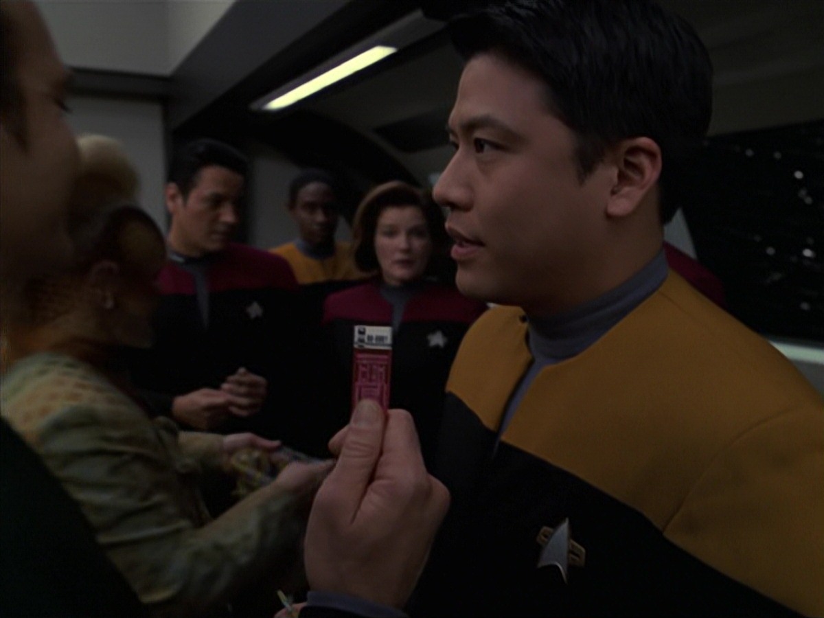 extant_StarTrek_VOY_7x20-AuthorAuthor_0424.jpg