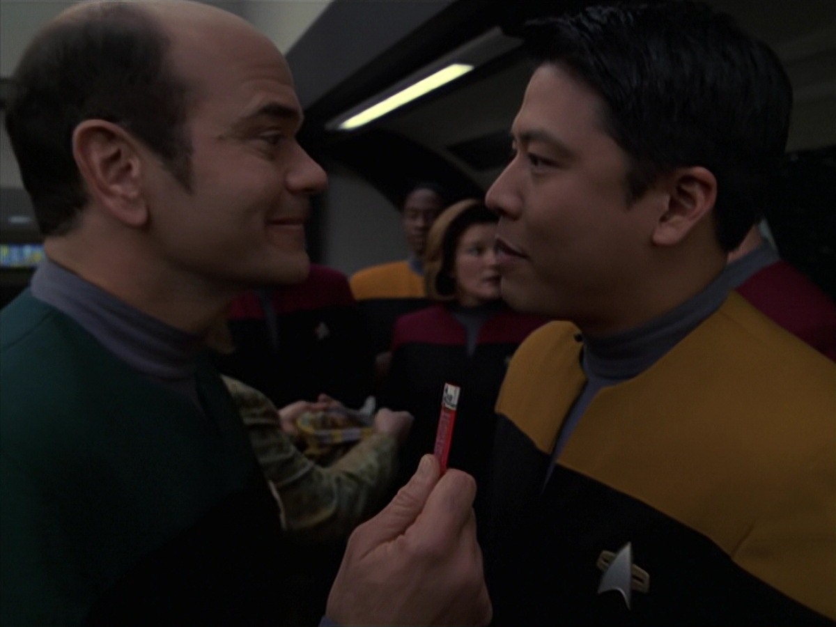 extant_StarTrek_VOY_7x20-AuthorAuthor_0425.jpg